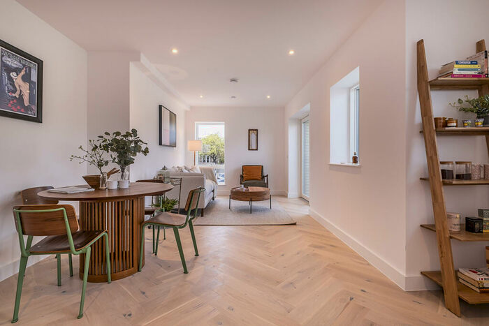 1 Bedroom Flat For Sale In Northcote Road, London, SW11