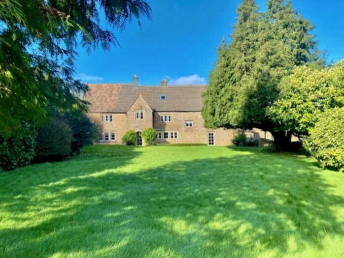 6 Bedroom Farm House To Rent In Upper Baggridge, Wellow, BA2