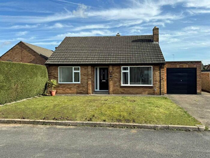 2 Bedroom Detached Bungalow To Rent In Fane Close, Stamford, PE9