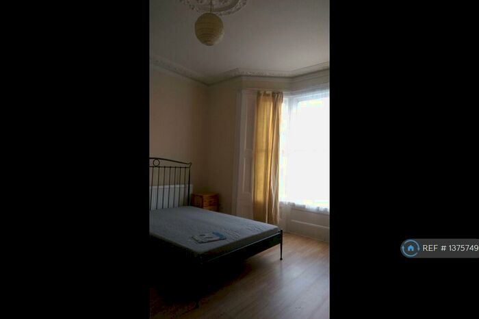 2 Bedroom Flat To Rent In Alexandra Road, London, N8