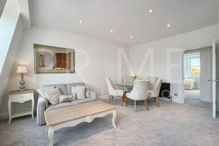 2 Bedroom Flat To Rent In Egerton Gardens, Knightsbridge, London, SW3