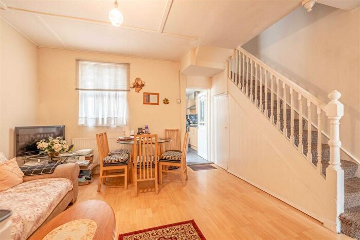 3 Bedroom House For Sale In Arthur Road, Windsor, SL4