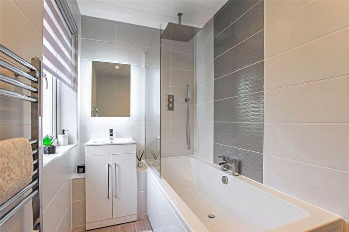 3 Bedroom Flat For Sale In Menzies Road, Balornock, Glasgow, G21