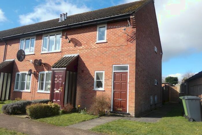 2 Bedroom Flat To Rent In Warren Avenue, Fakenham, NR21