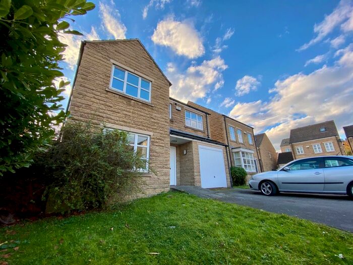4 Bedroom Detached House To Rent In Honey Hall Ing, Huddersfield, HD2