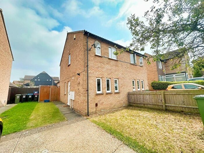 2 Bedroom Semi-Detached House To Rent In Knapp Gate, Shenley Church End, Milton Keynes, MK5