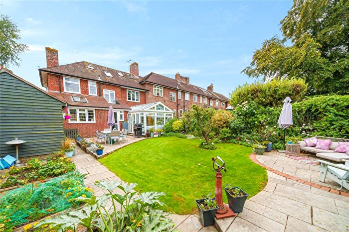 4 Bedroom End Of Terrace House For Sale In Ethelburt Avenue, Bassett Green, Southampton, Hampshire, SO16