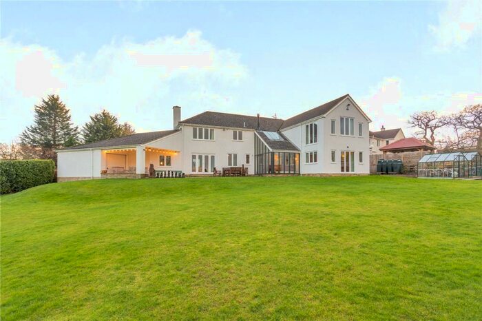 5 Bedroom Detached House For Sale In Weeton Lane, Weeton, Leeds, LS17