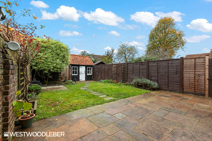 2 Bedroom End Of Terrace House To Rent In High Road, Broxbourne, EN10