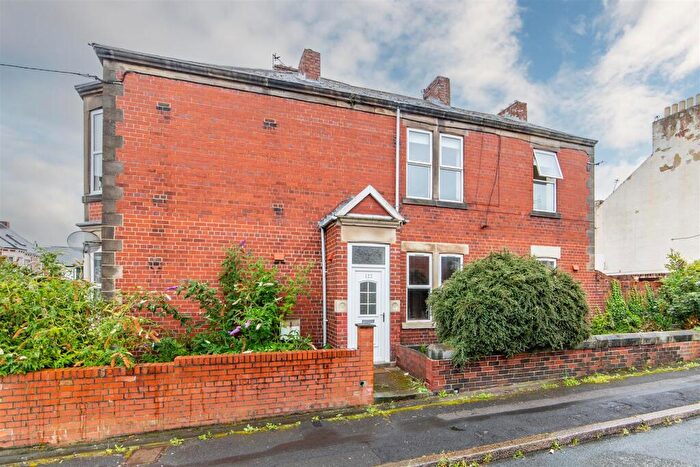 2 Bedroom Flat To Rent In Trewhitt Road, Newcastle Upon Tyne, NE6