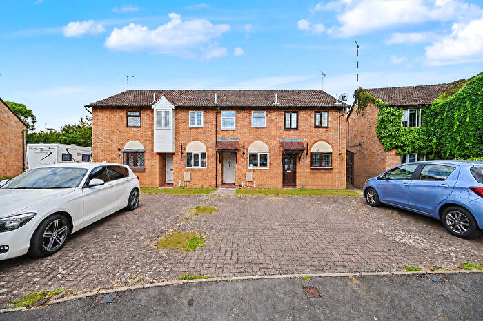 2 Bedroom Terraced House For Sale In Keyes Drive, Rugby, CV22