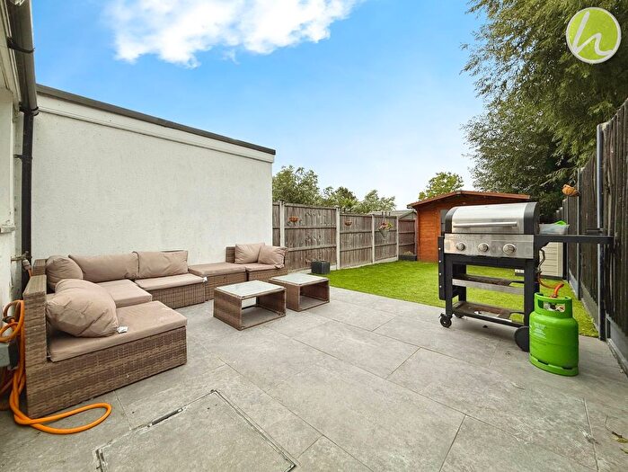 2 Bedroom Semi-detached House For Sale In Victoria Road, Stanford-Le-Hope, SS17