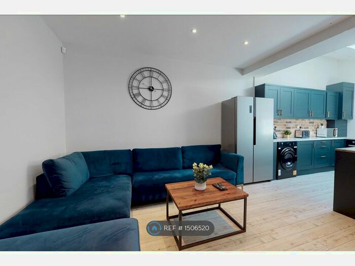 7 Bedroom Terraced House To Rent In Alderson Road, Liverpool, L15