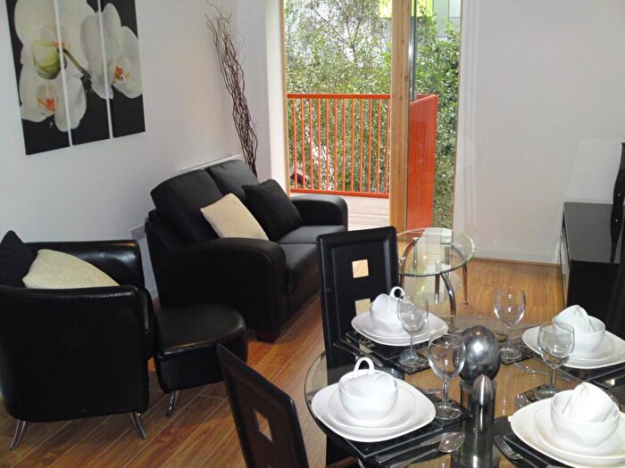 1 Bedroom Apartment To Rent In Bath House, Barking, IG11