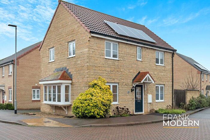 3 Bedroom Detached House For Sale In Farrer Way, Barleythorpe, LE15