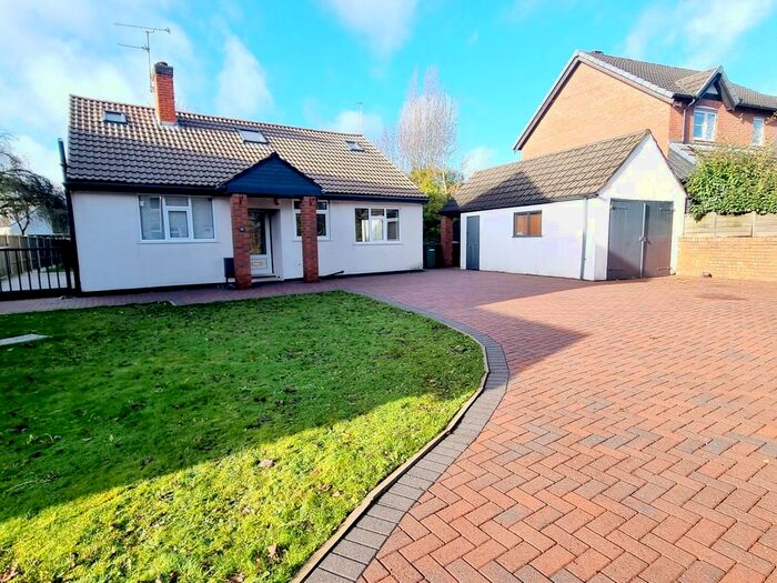 3 Bedroom Detached Bungalow To Rent In Providence Street, Ripley, DE5