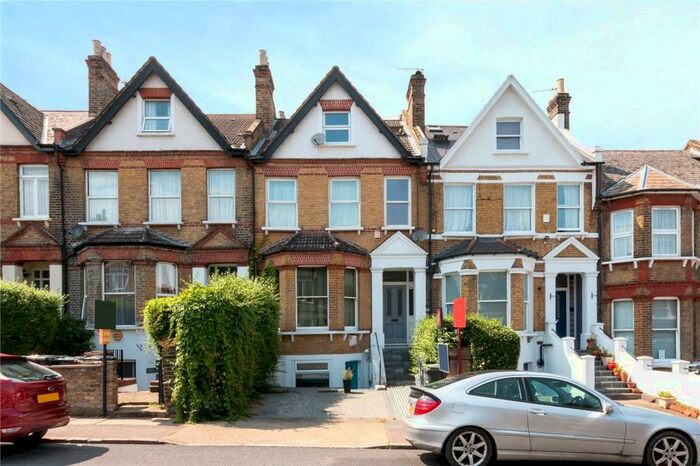 2 Bedroom Apartment To Rent In Devonshire Road, Forest Hill, London, SE23