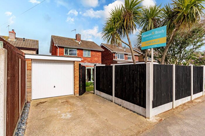 3 Bedroom Detached House For Sale In Osprey Green, Oulton Broad South, NR33