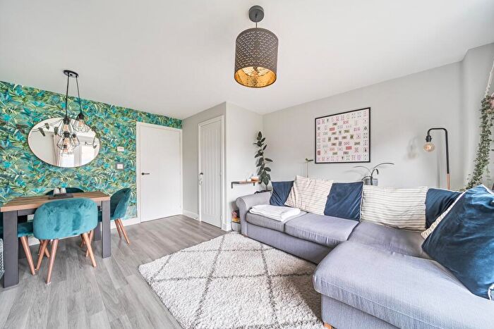 2 Bedroom Semi-Detached House For Sale In Chambray Road, Andover, SP11
