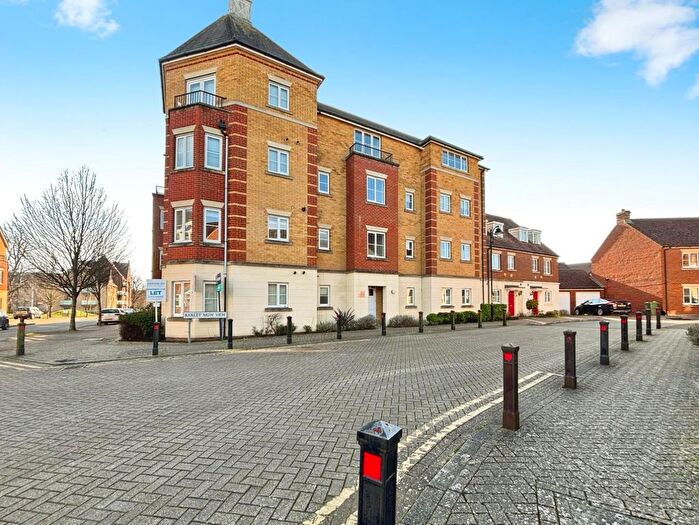 2 Bedroom Flat To Rent In Repton Park, Ashford, TN23