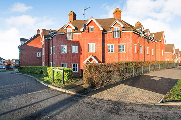 2 Bedroom Apartment For Sale In Bushfield Court, New Cardington, MK42