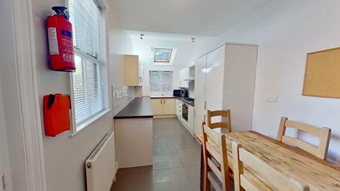 6 Bedroom House To Rent In Cycle Road (D), Lenton, Nottingham, Nottinghamshire, NG7