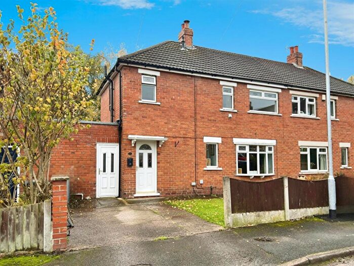 3 Bedroom Semi Detached House For Sale In Bankyfields Crescent, Congleton, CW12