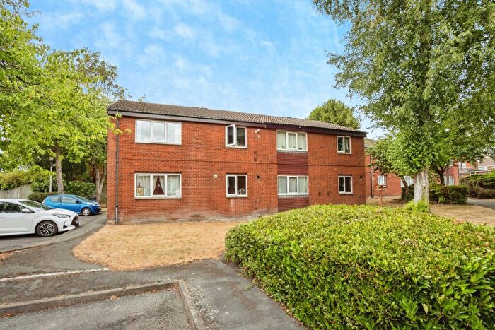 3 Bedroom Flat For Sale In Cross Lane, Mountsorrel, Loughborough, Leicestershire, LE12