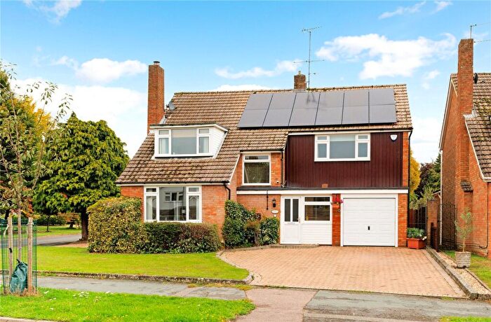 4 Bedroom Detached House To Rent In Gilpin Green, Harpenden, Hertfordshire, AL5