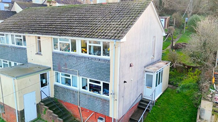 1 Bedroom Flat For Sale In Queens Avenue, Ilfracombe, Devon, EX34