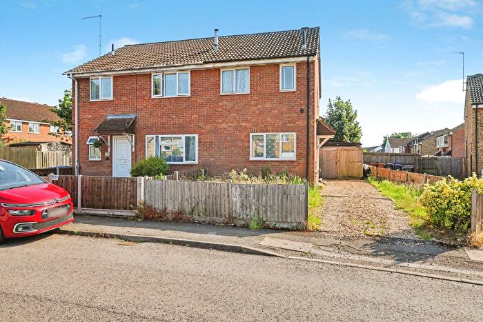 3 Bedroom Property To Rent In Dore Close, Northampton, NN3