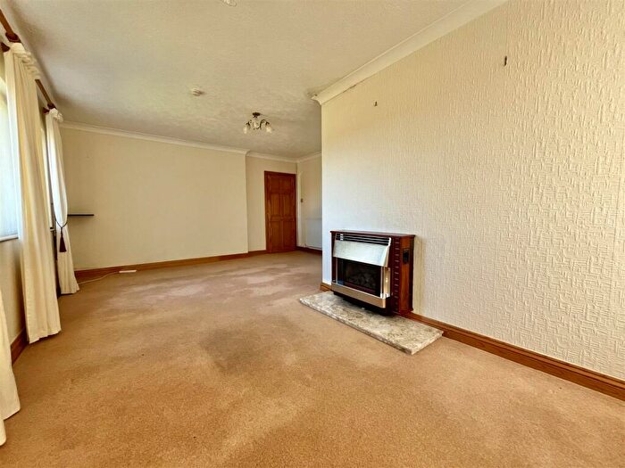 3 Bedroom Detached Bungalow For Sale In Buckshaft Road, Cinderford, GL14
