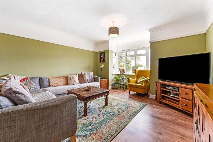 4 Bedroom Semi Detached House For Sale In Shopwhyke Road, Chichester, West Sussex, PO20