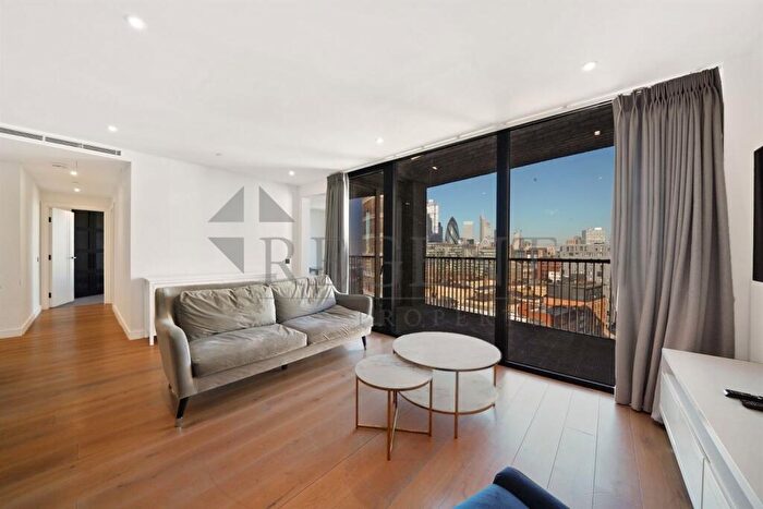 3 Bedroom Apartment To Rent In Emery Way, London Dock, E1W