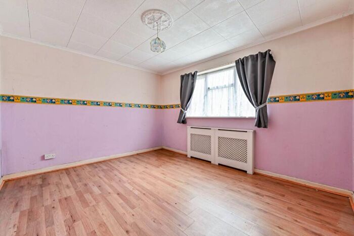 1 Bedroom Flat For Sale In Buxton Court, Thoresby Street, Old Street, London, N1