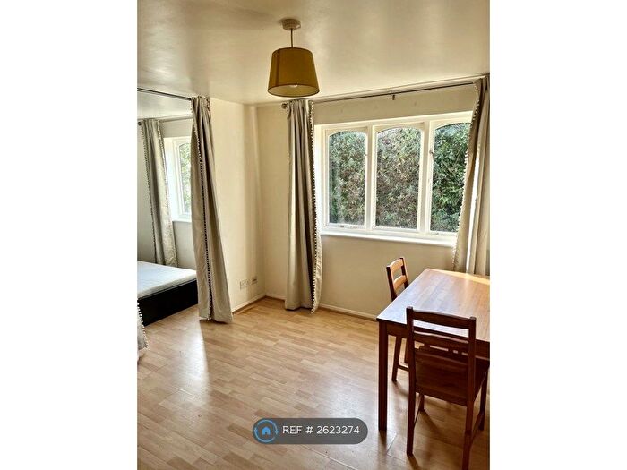 Studio To Rent In Carew Court, London, SE14