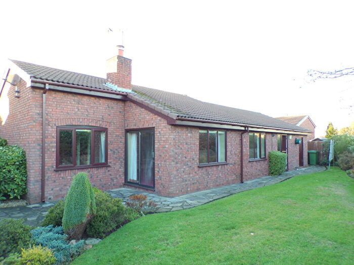 3 Bedroom Bungalow To Rent In Brancote Mount, Prenton, CH43