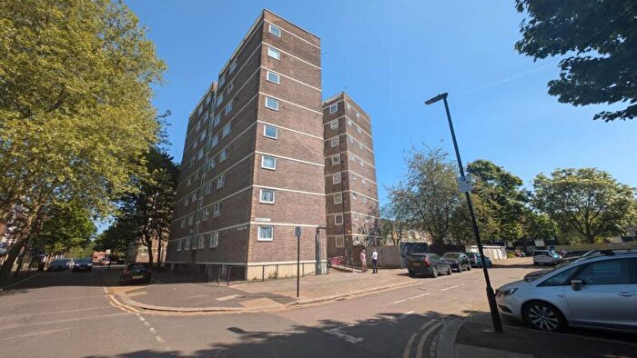 1 Bedroom Apartment To Rent In Robert Street, North Woolwich, E16