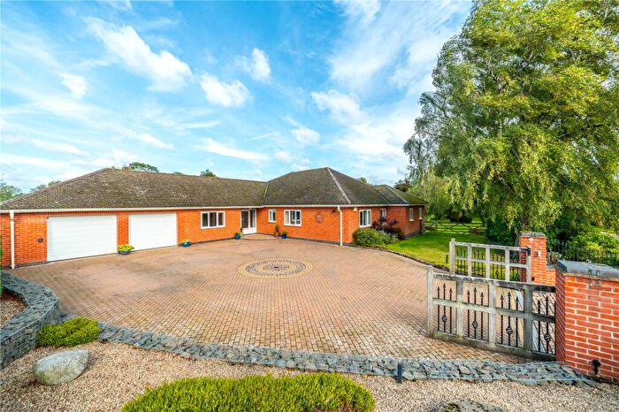 4 Bedroom Bungalow For Sale In Main Street, Willoughby On The Wolds, Loughborough, Nottinghamshire, LE12