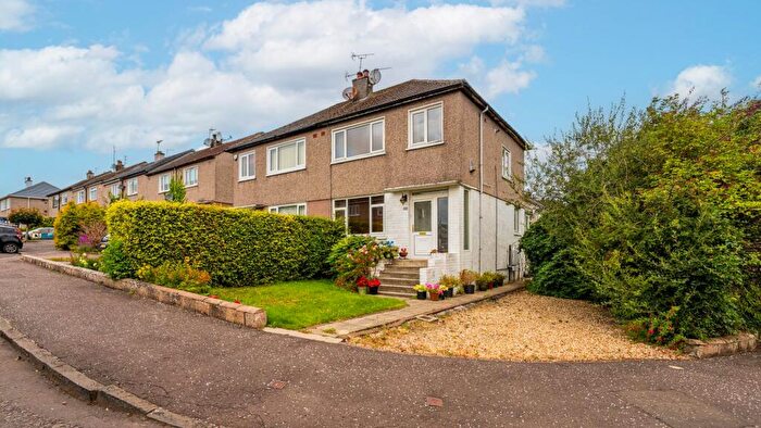 3 Bedroom End Of Terrace House For Sale In Craighlaw Avenue, Waterfoot, G76