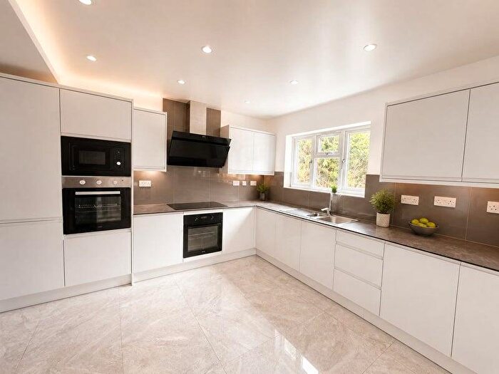 6 Bedroom Semi Detached House To Rent In Eastlake Close, Lockleaze, Bristol, Bristol City, BS7