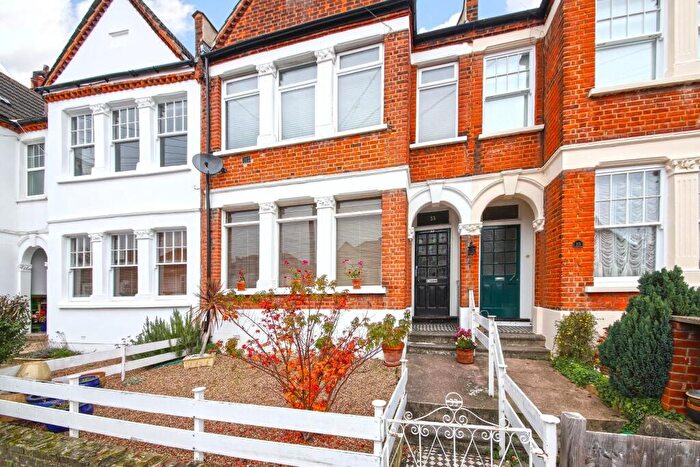 2 Bedroom Flat For Sale In Collingtree Road, Sydenham, London, SE26