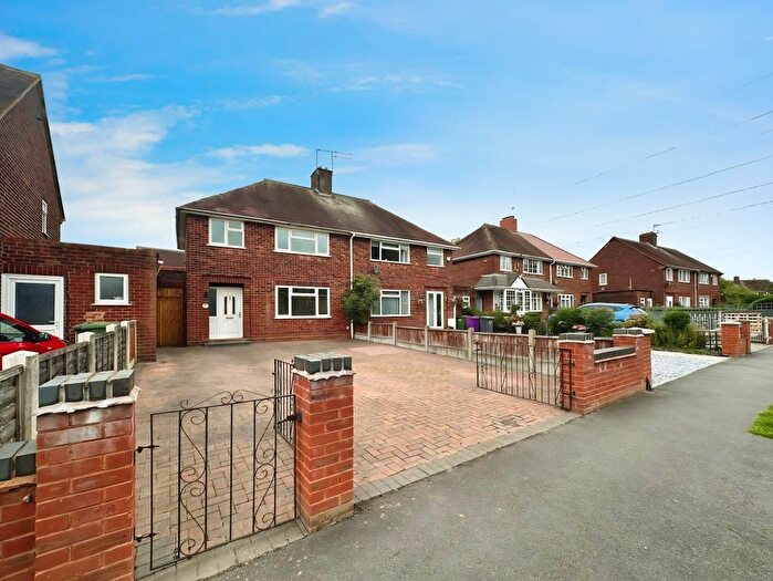 3 Bedroom Semi-Detached House For Sale In Olinthus Avenue, Wednesfield, Wolverhampton, WV11