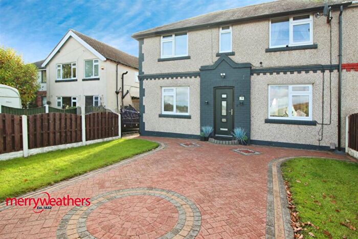 3 Bedroom Semi-Detached House For Sale In The Crescent, Thurcroft, Rotherham, S66