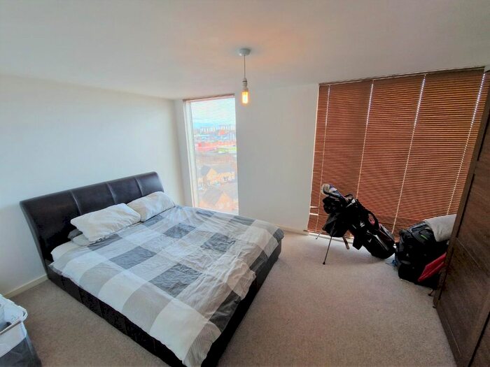 1 Bedroom Property To Rent In Saxton, The Avenue, Leeds, LS9