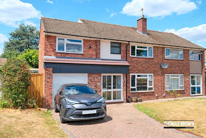 4 Bedroom Semi-Detached House For Sale In Mosyer Drive, Orpington, BR5