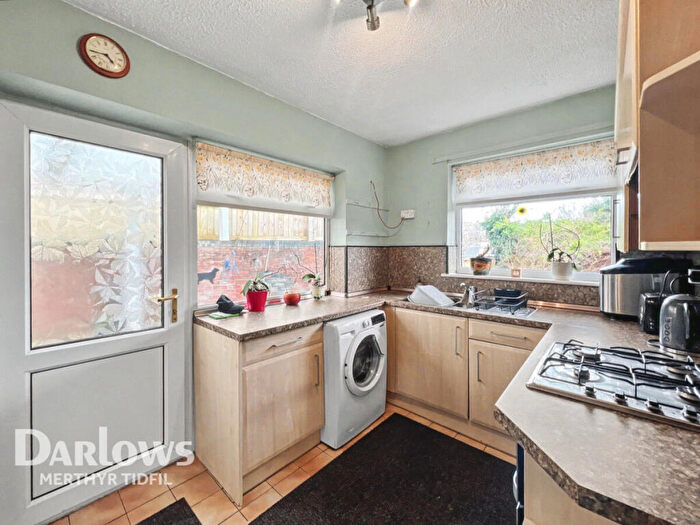 3 Bedroom Detached House For Sale In Fir Tree Drive, Treharris, CF46