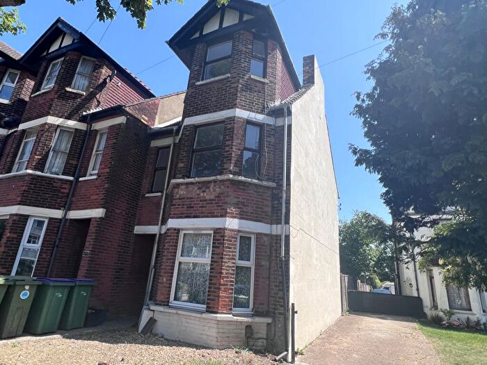 3 Bedroom Property To Rent In Canterbury Road, Folkestone, CT19
