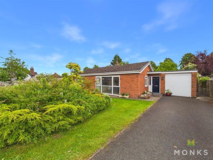 2 Bedroom Detached Bungalow For Sale In Llanforda Rise, Oswestry, SY11