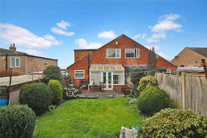 3 Bedroom Semi Detached House For Sale In Craven Avenue, Silsden, BD20